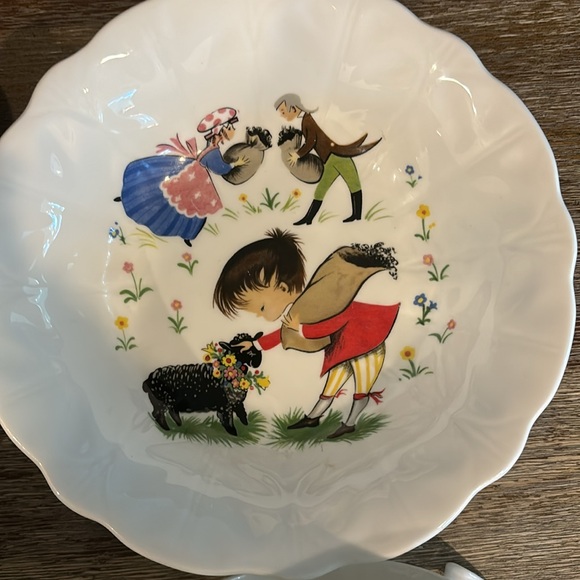 Vintage Aynsley Storybook China Set - Picture 3 of 8